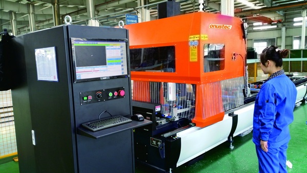 PC 2 جهاز الكمبيوتر 2