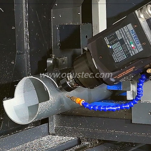 مركز تصنيع مقاطع CNC ذات 4 محاور