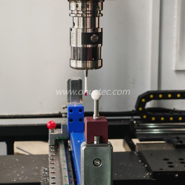 مركز تصنيع قطاعات الألومنيوم CNC ذو 5 محاور